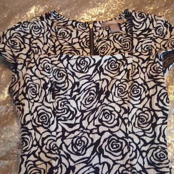 Forever 21 Black & White Floral Dress - Picture 5 of 9